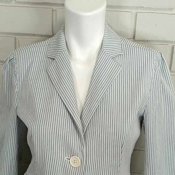 Gap Striped Blazer. Sz 4 - Picture 2 of 13